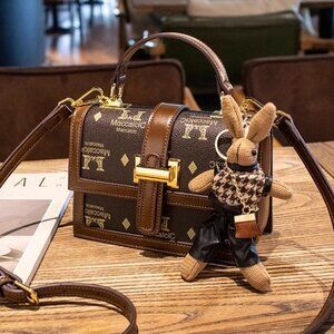 Hong Kong genuine cabinet removal leather retro small square bag